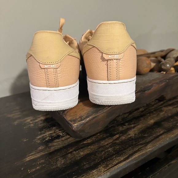 TAN NIKE AIR FORCE 1s Size 13 - Picture 6 of 7